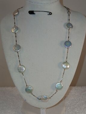 Mother-of-Pearl Disc Long Necklace - White Iridescent
